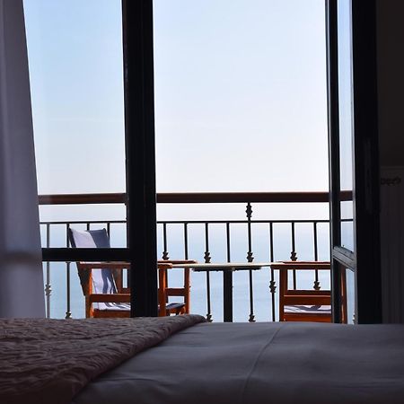 Marabou Hotel Chorefto Экстерьер фото